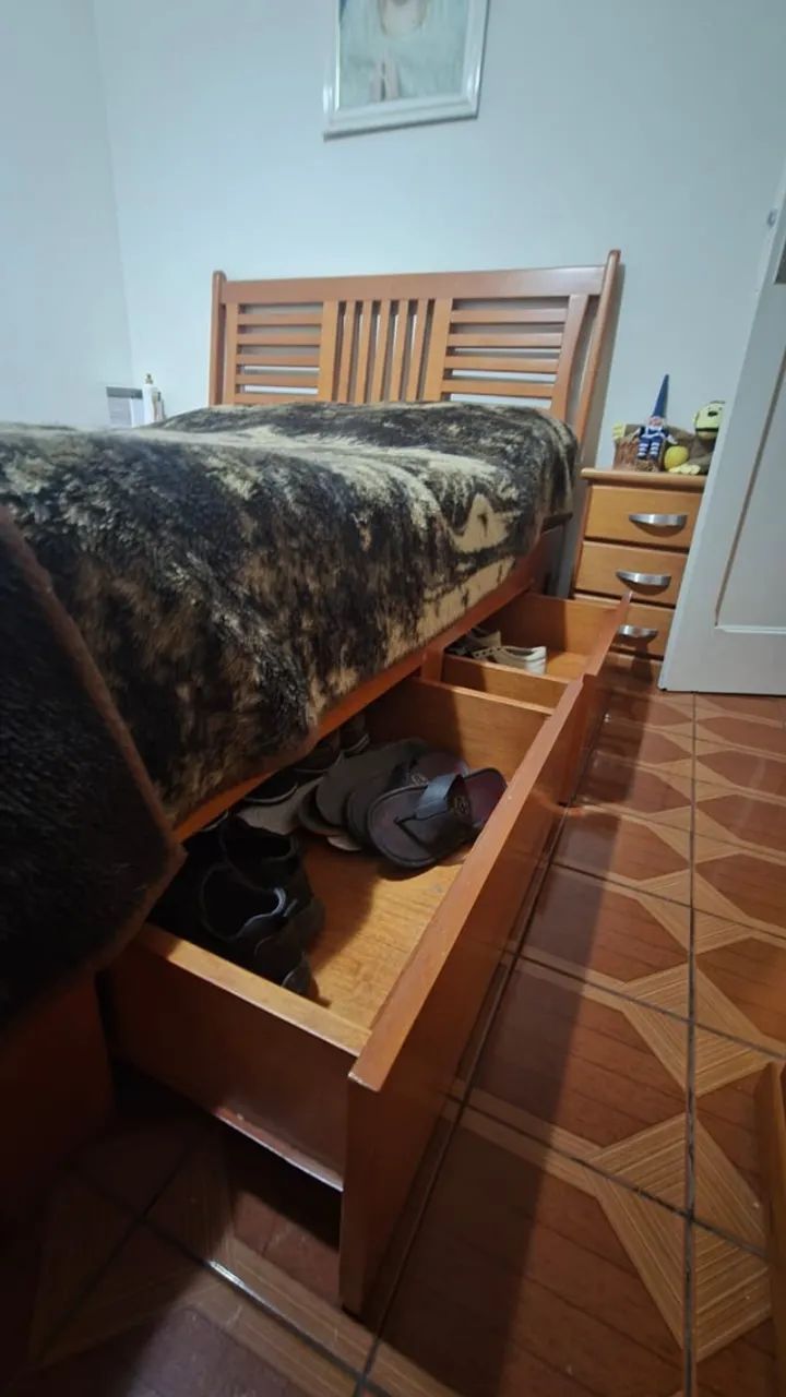CAMA CASAL MADEIRA COM GAVETAS E COLCHÃO  - Foto 3
