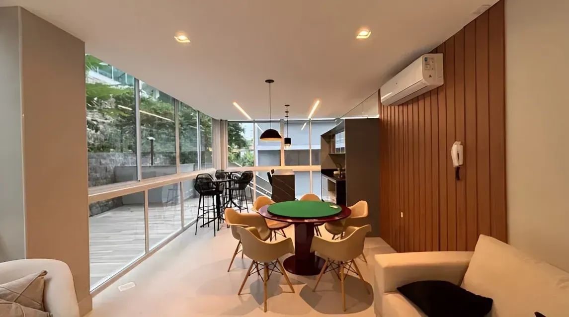 Apartamento à 100 metros do mar em Jurerê  Florianópolis - Foto 2