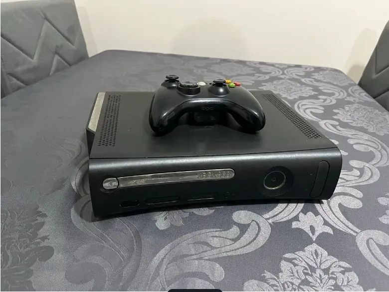Xbox 360 desbloqueado edição Elite  - Foto 2