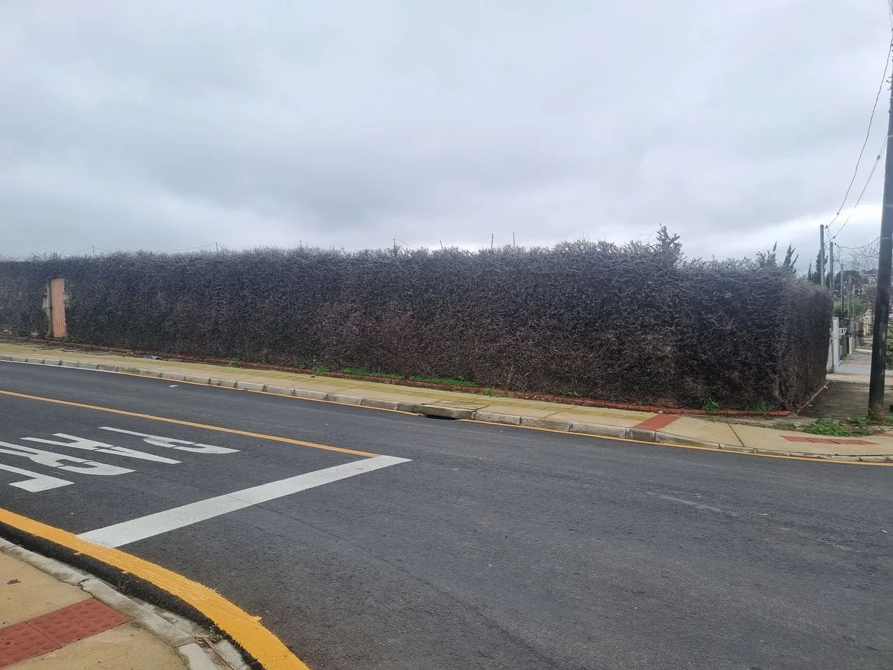 Lote de esquina fechado. - Foto 4