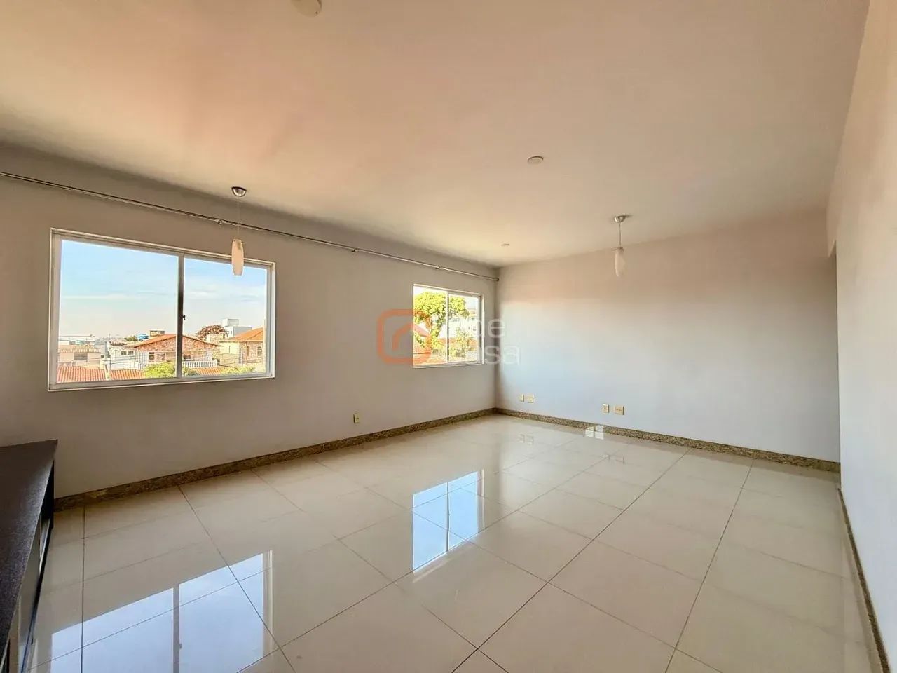 Apartamento com 3 quartose elevador à venda no Itapoã - Foto 3