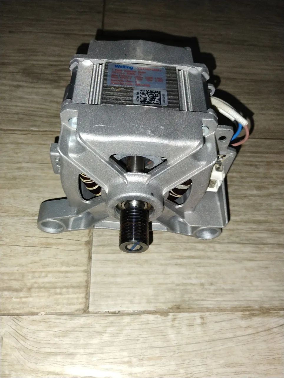 Motor lavadora Electrolux LFE11 funcionando.