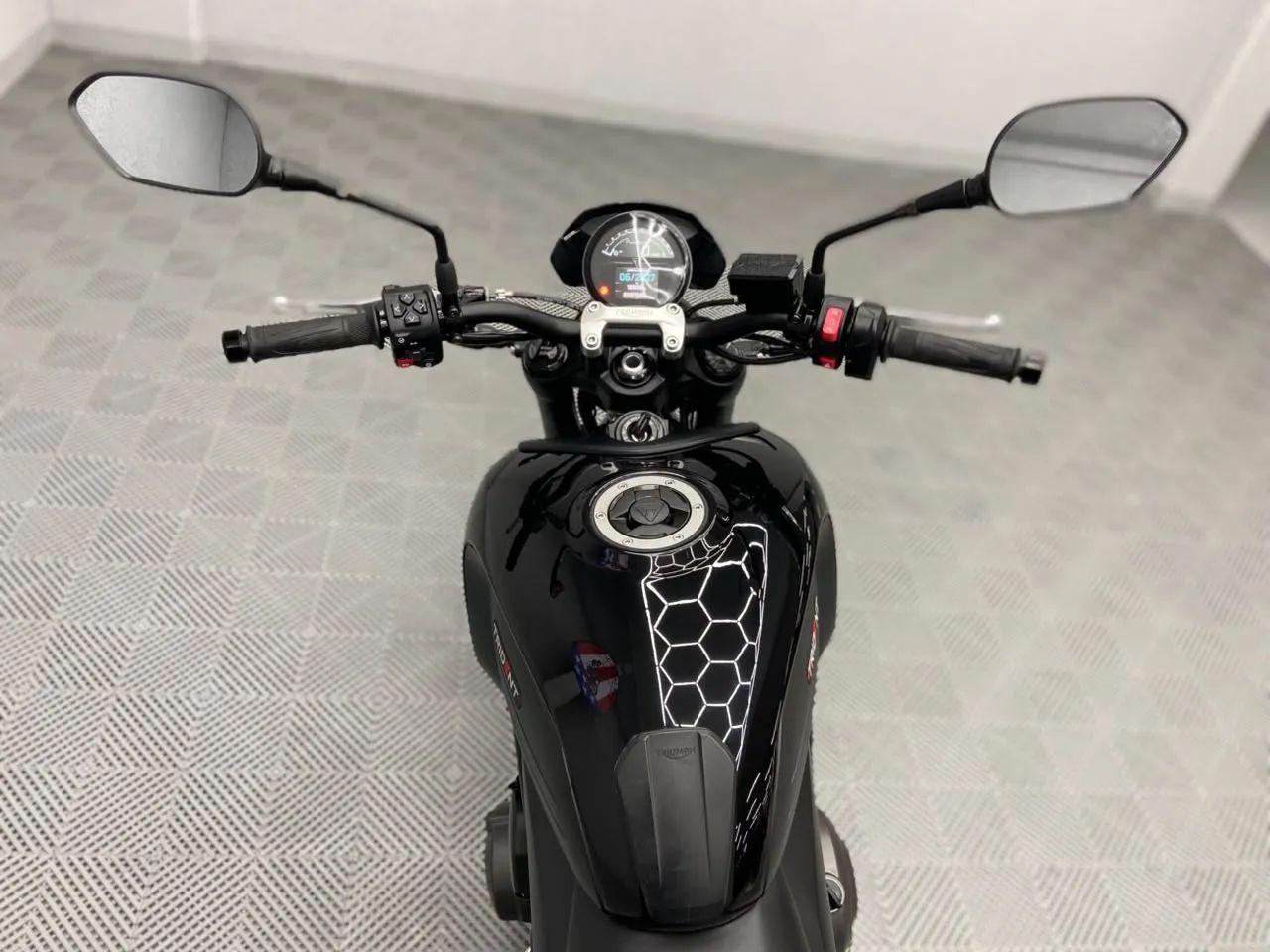 Triumph Trident 660 - Foto 5
