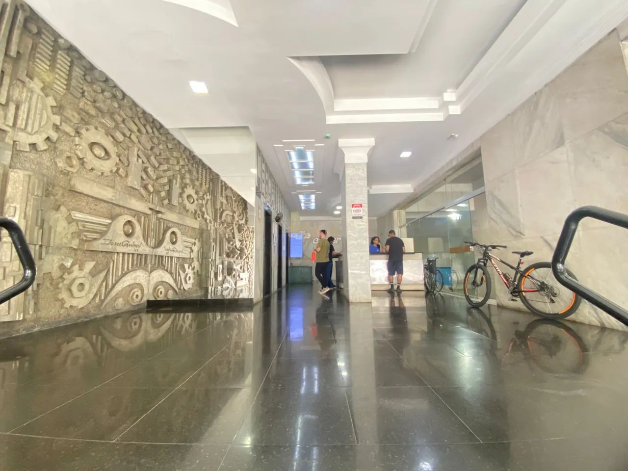 Sala Comercial a venda no Centro em Juiz de Fora MG Edifício Top Center - Foto 3