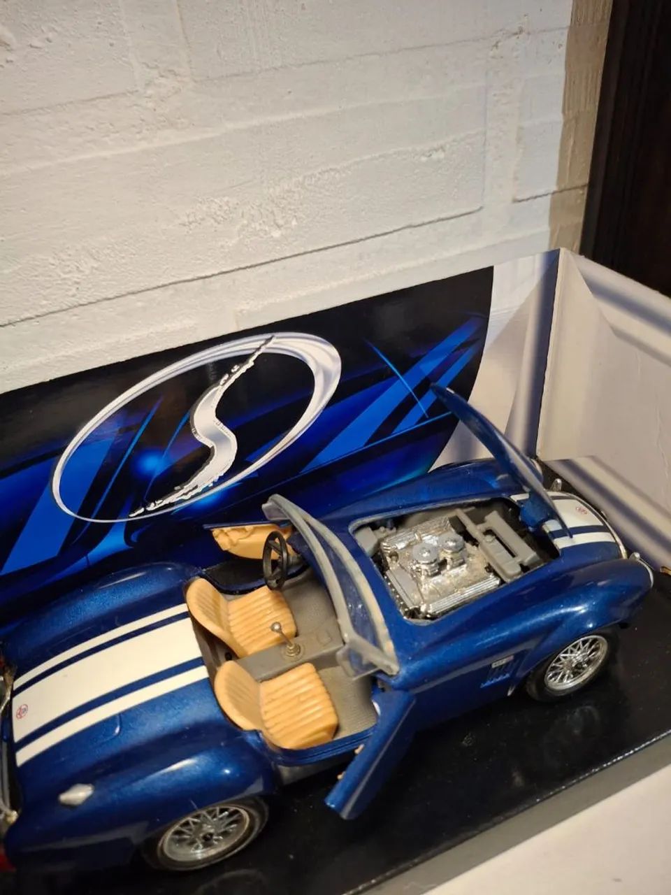 Miniatura de 1965 Shelby Cobra 427 1:24 - Foto 5