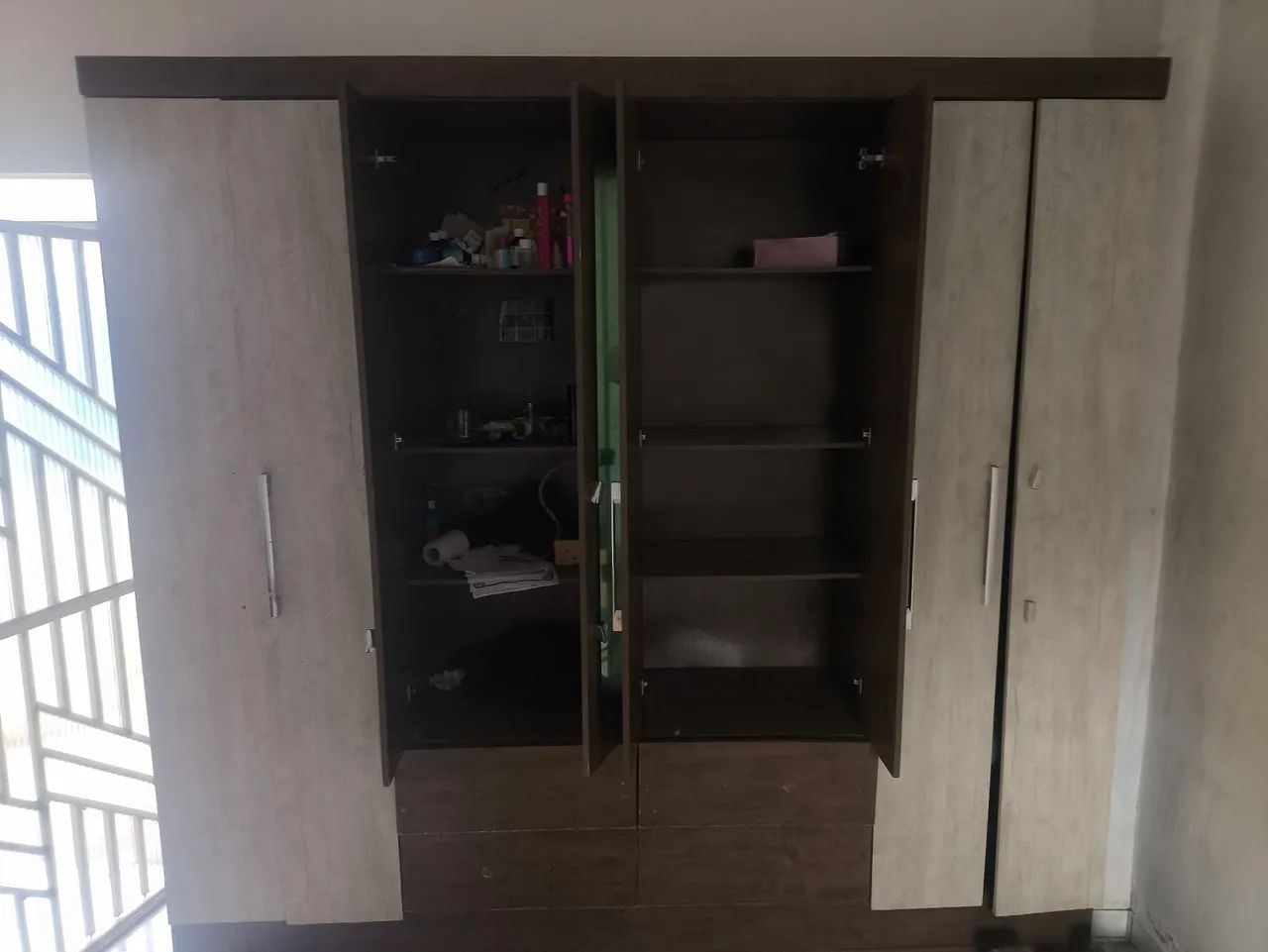 Guarda roupa 6 portas  - Foto 2