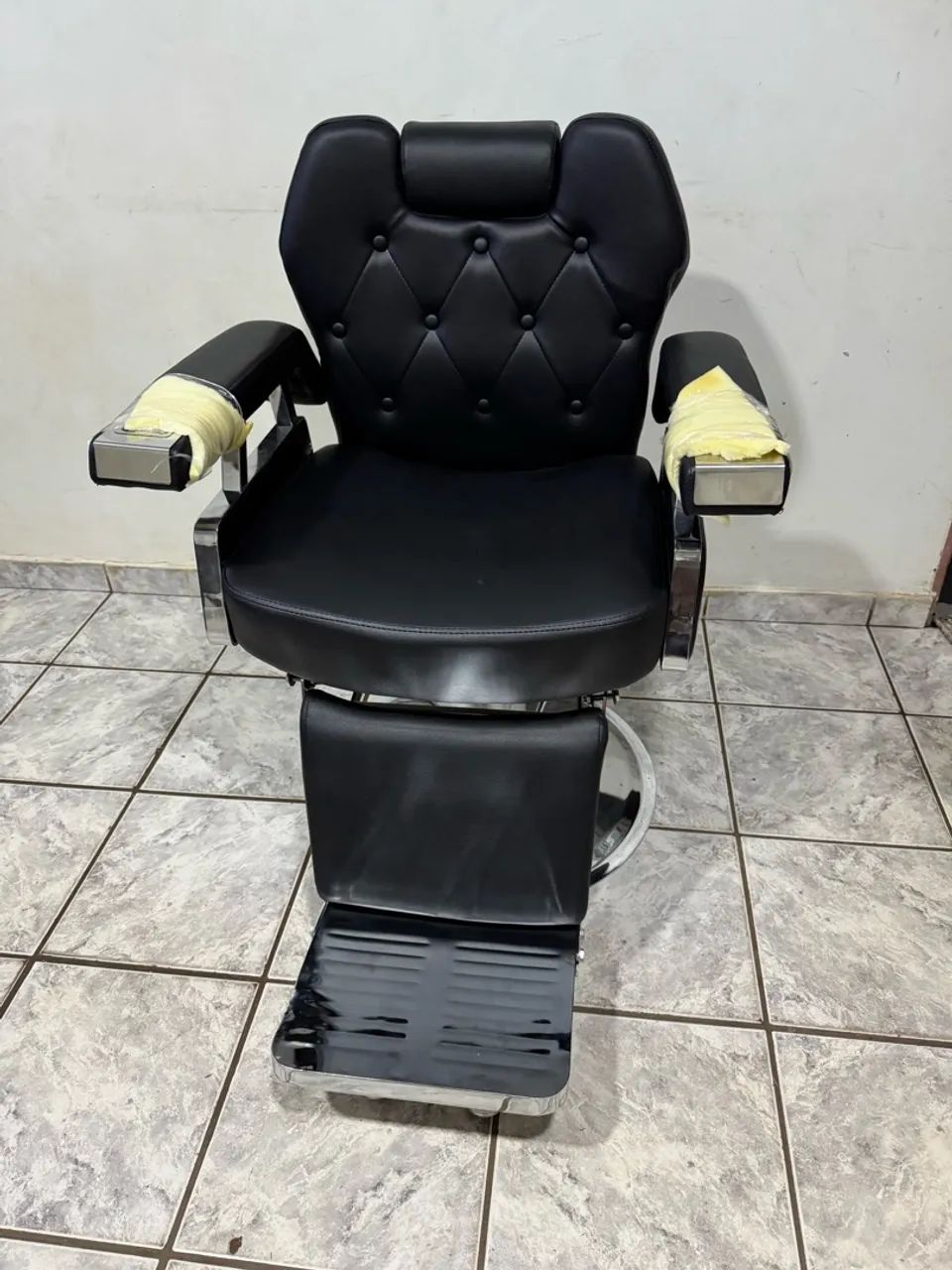 Cadeira tipo poltrona parara barbearia 