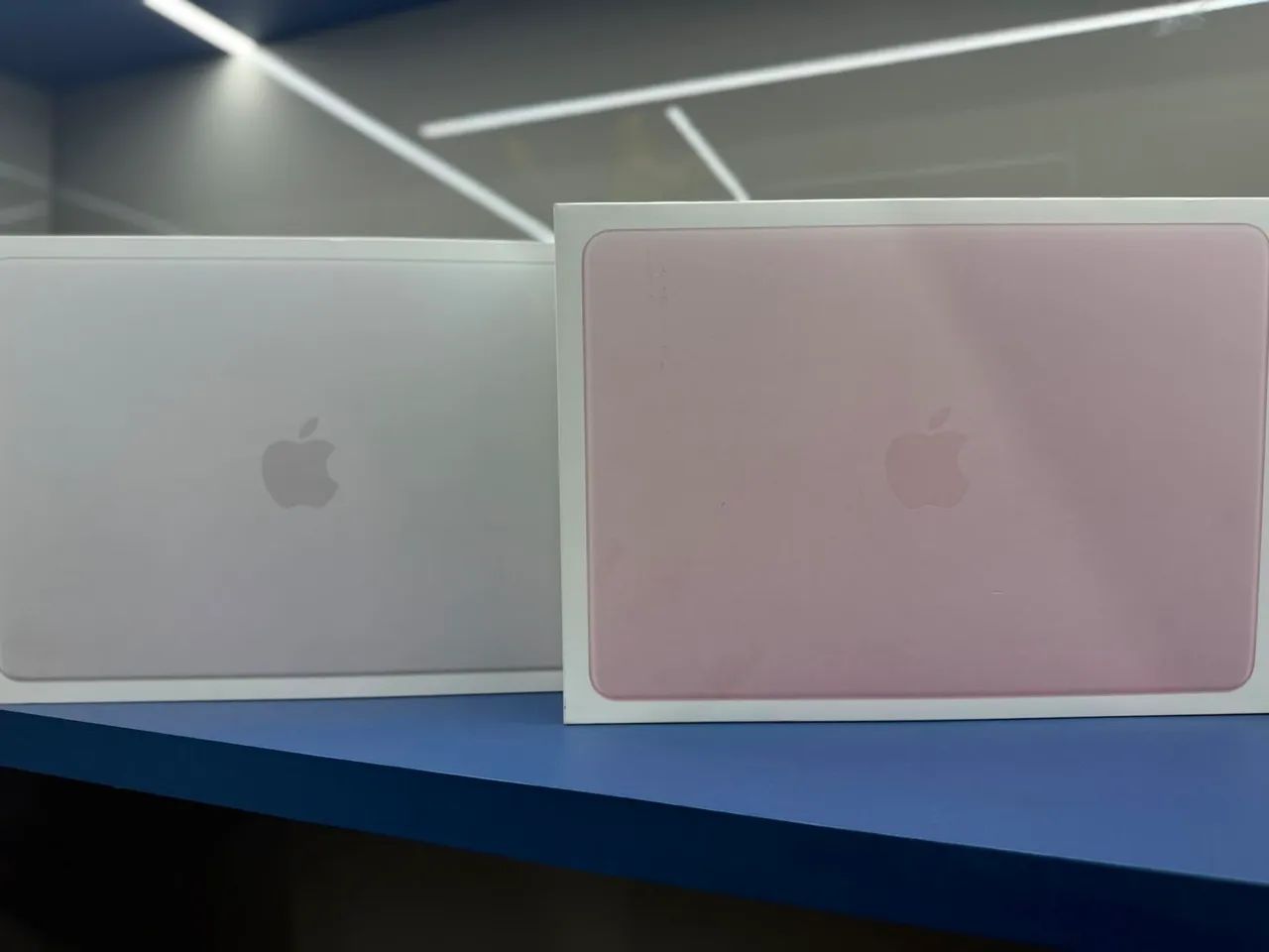 MacBook Neo 8/256