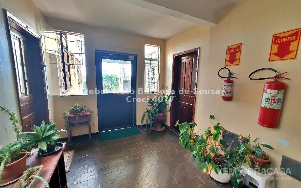 VENDO APARTAMENTO TODO REFORMADO NO CENTRO! - Foto 2