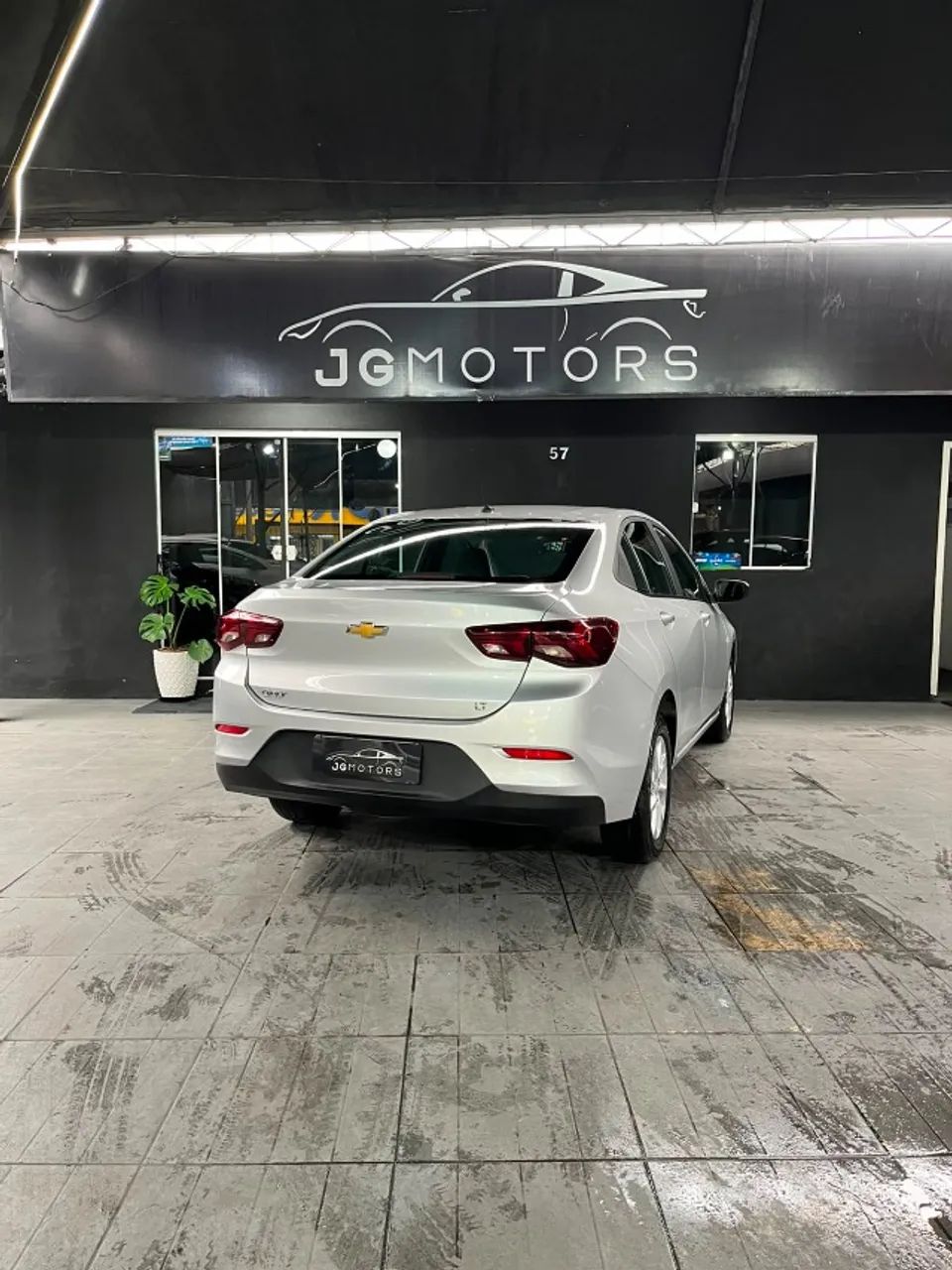 Chevrolet Onix Plus LT 1.0 12V Flex Mec. 4P 2023 - Foto 4