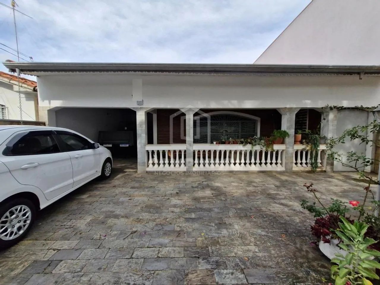 Casa à venda em Campinas, Jardim Leonor, com 6 quartos, com 282 m²