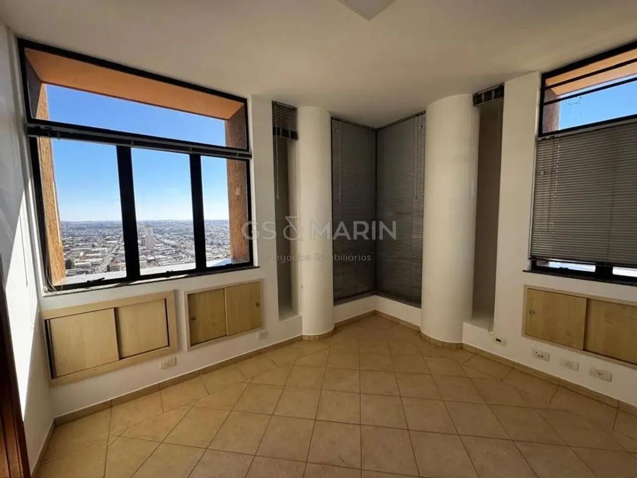 Sala para alugar no Ed Metropolitano, em Londrina - Foto 2