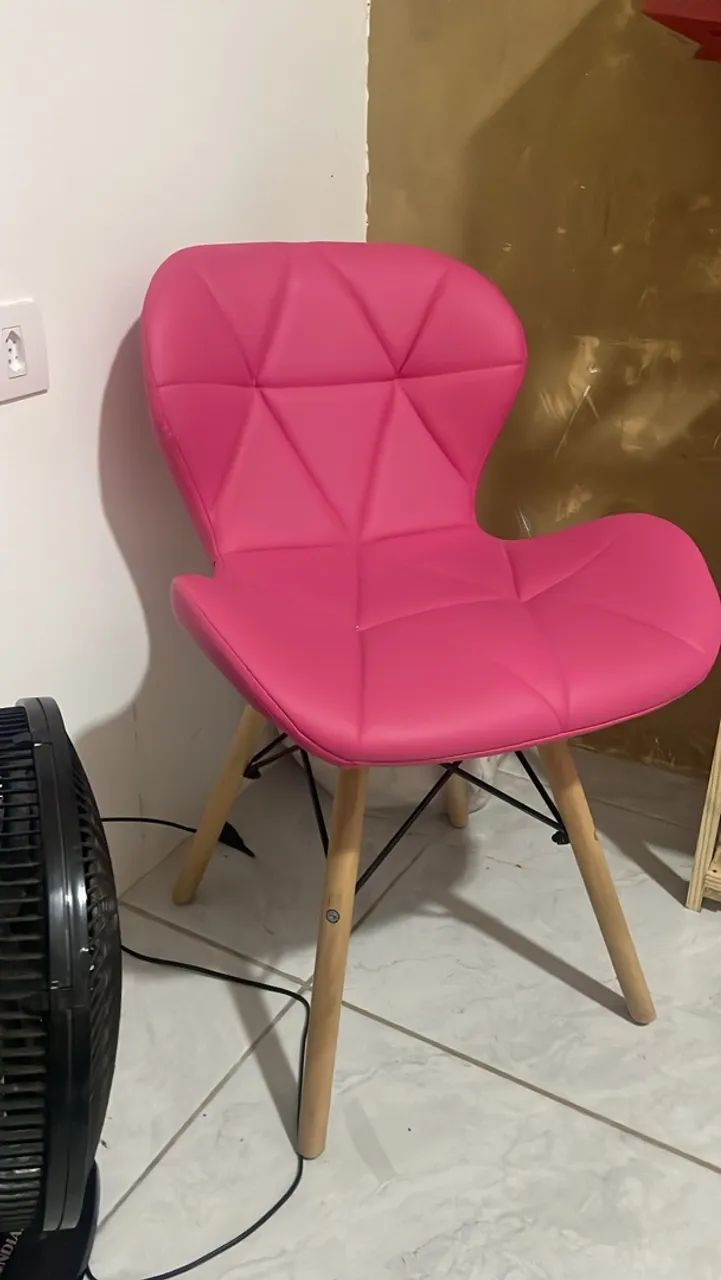 Cadeira rosa