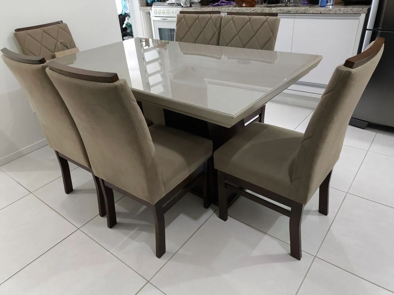 Mesa com 6 cadeiras - Foto 2