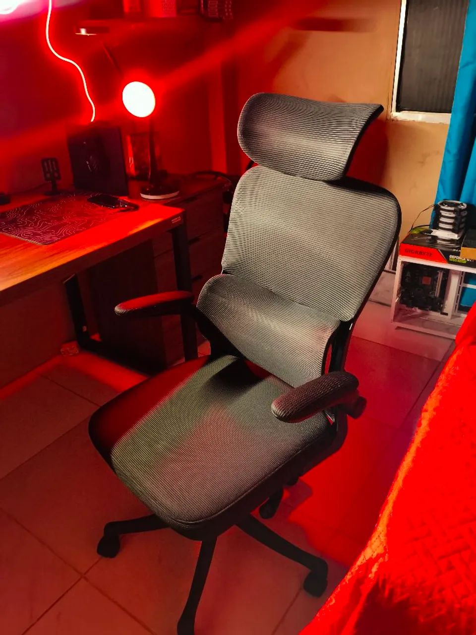 Ergonomic chair