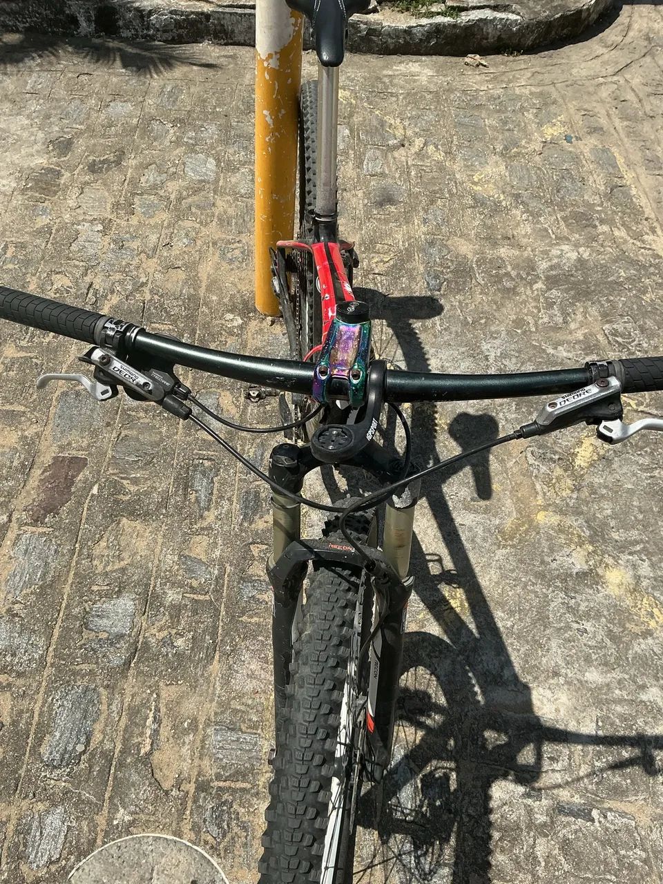Bicicleta de carbono MTB aro 29 - Foto 3
