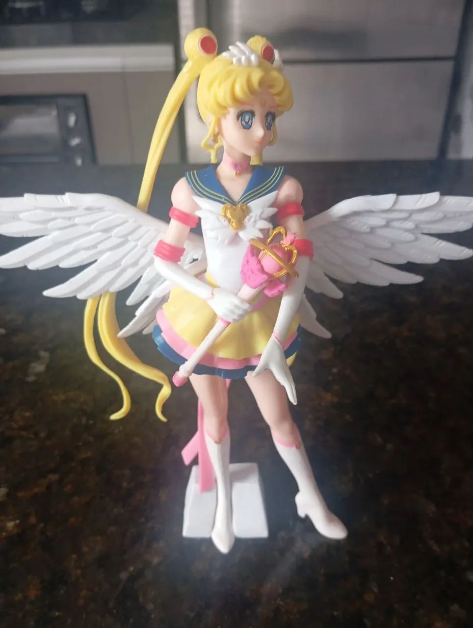Figure oficial  - Foto 2