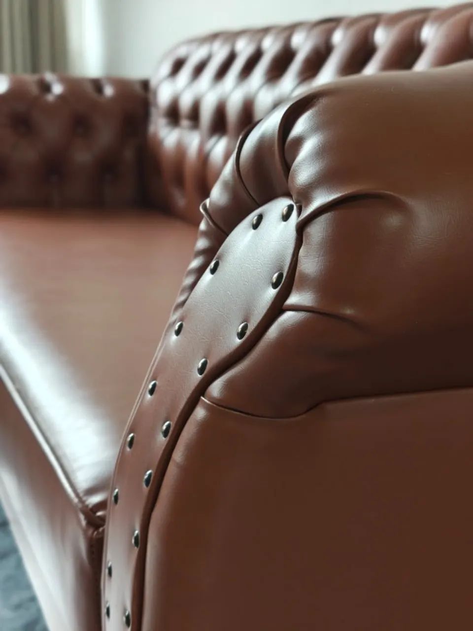 Sofá Chesterfield 2 e 3 lugares  - Foto 4