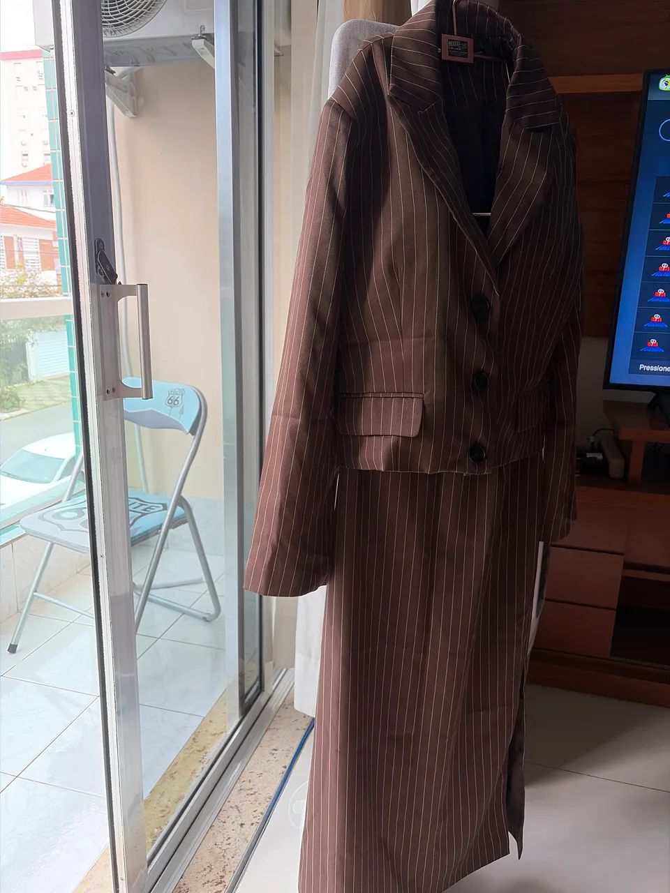 Conjunto de saia e blazer feminino  - Foto 2