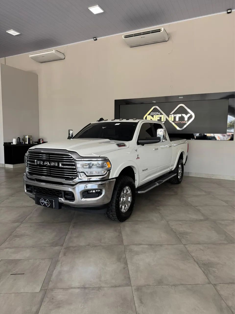 Ram 3500 3500 LARAMIE 6.7 TB CD 4x4 Diesel 2022