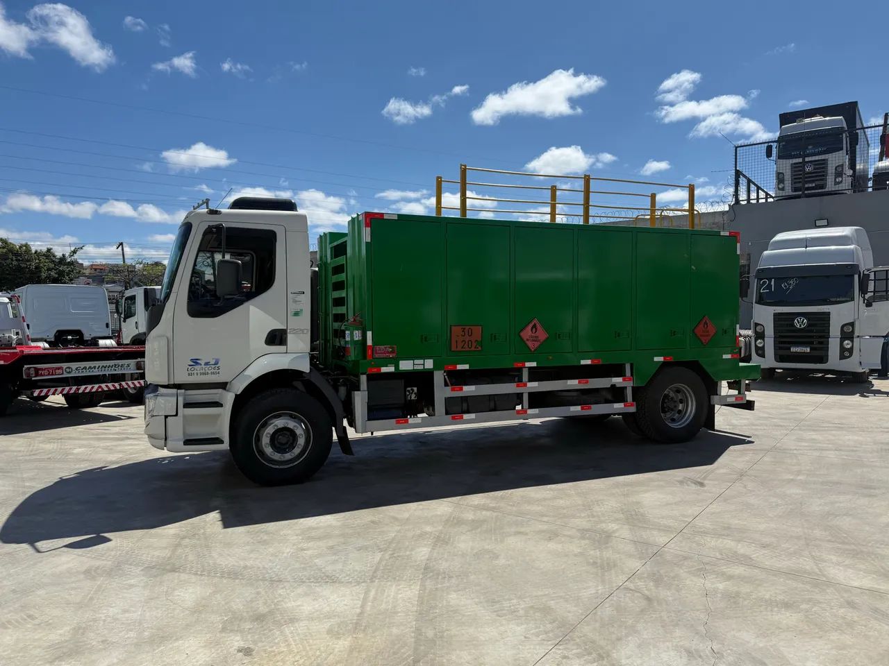 Volvo Vm 220 com comboio  - Foto 3