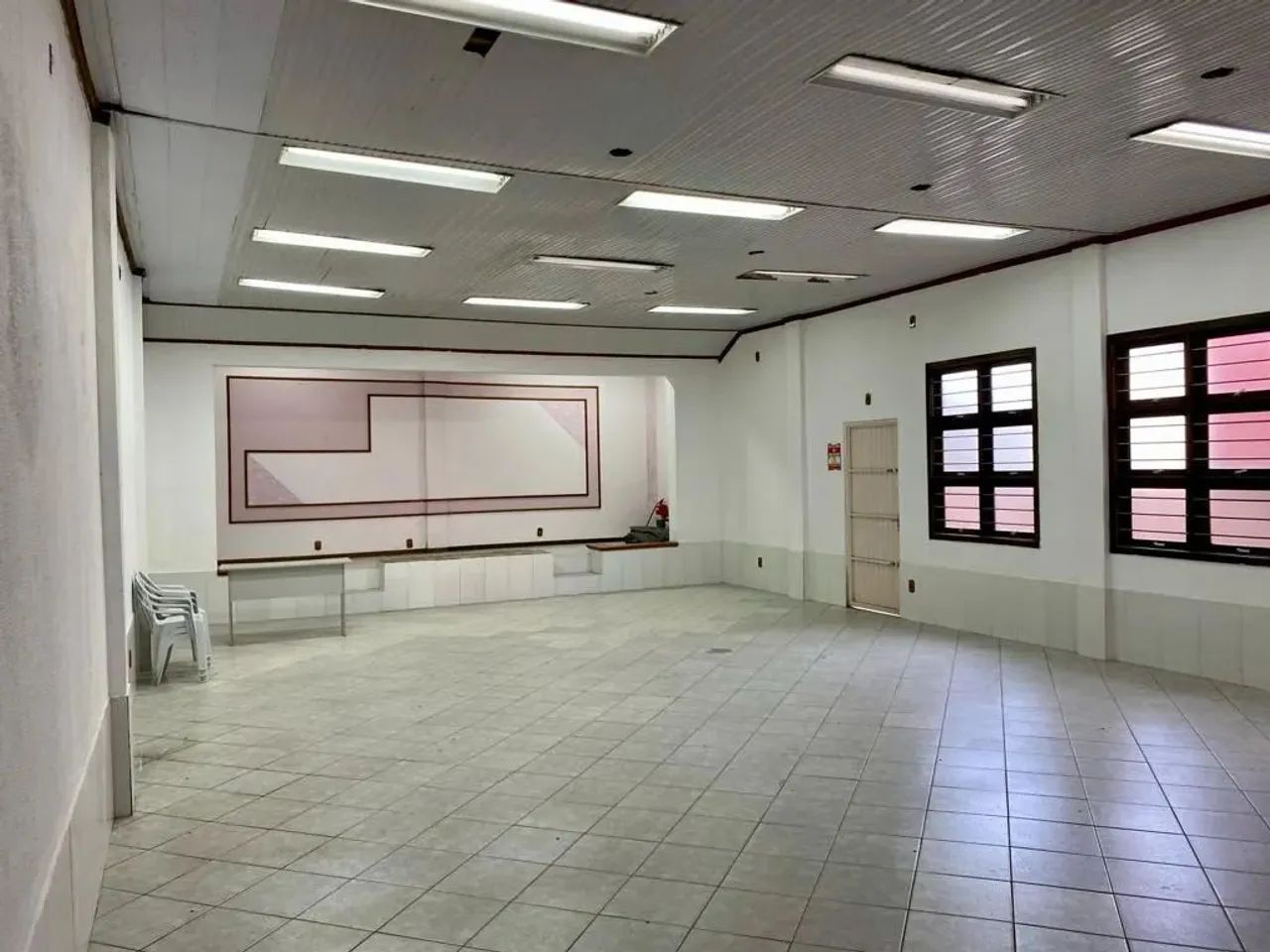 Sala Comercial para Venda em Novo Hamburgo, São José, 1 dormitório, 2 banheiros - Foto 2
