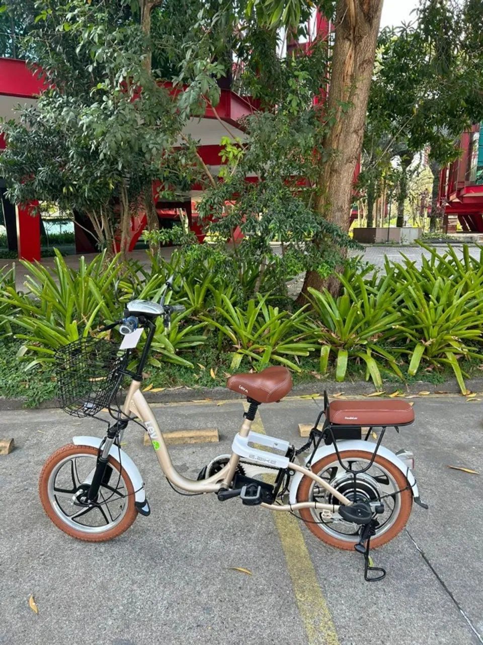 USADA LEV E BIKE