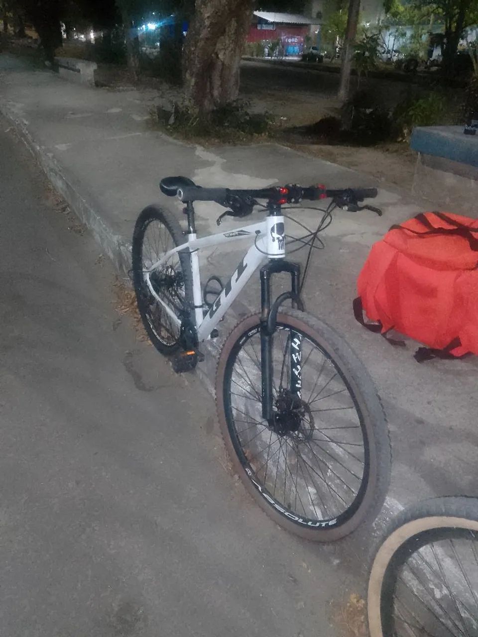 Bicicleta aro 29 quadro 17 