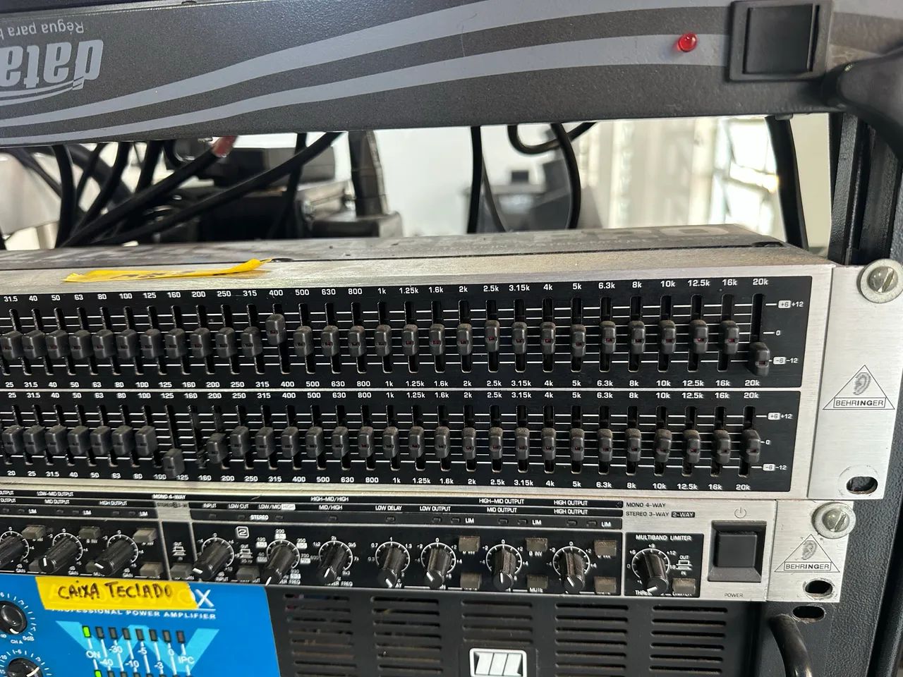 Crossover Behringer Super-X PRO CX3400 - Foto 2