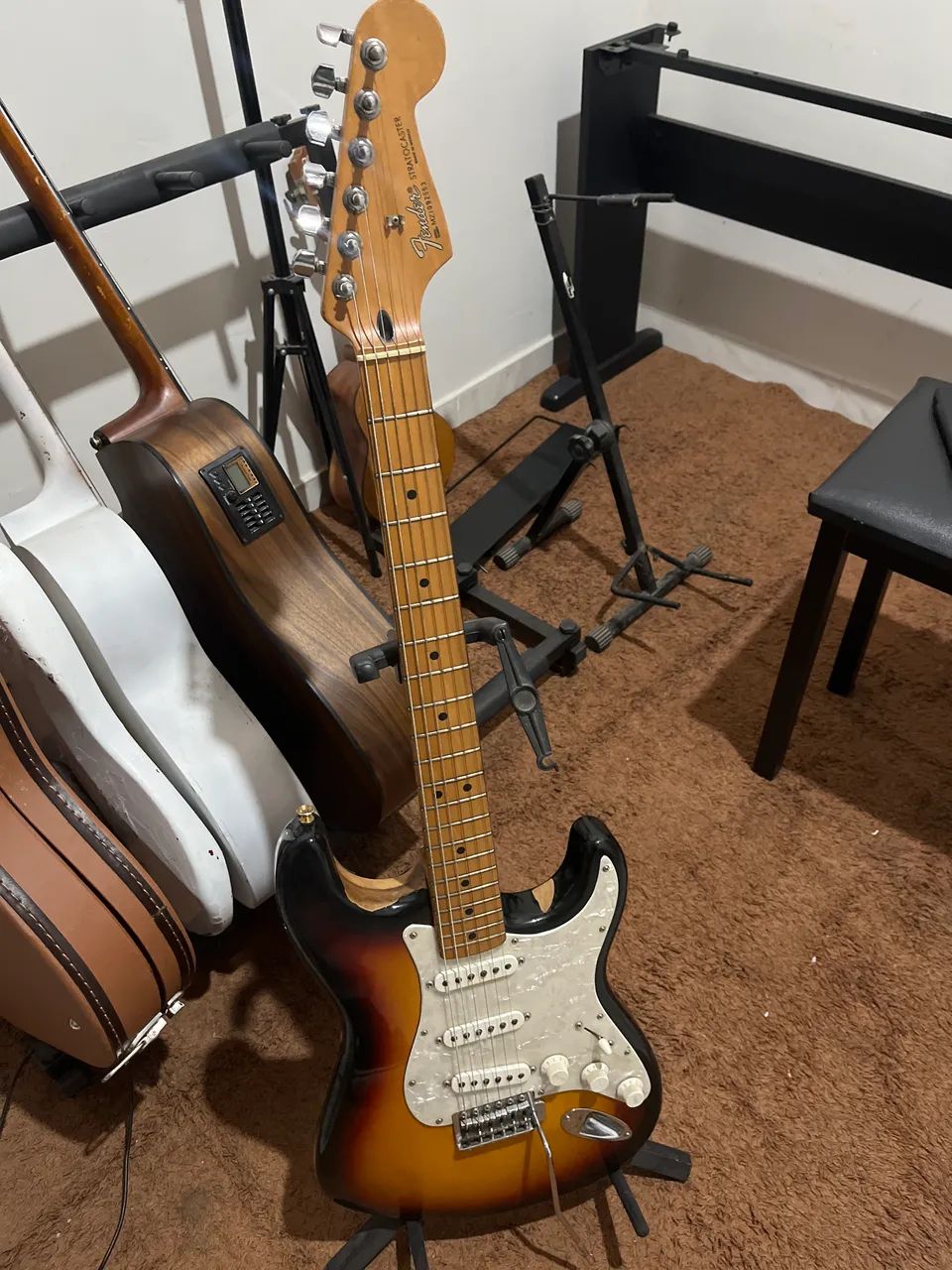 Guitarra Fender Stratocaster  - Foto 2
