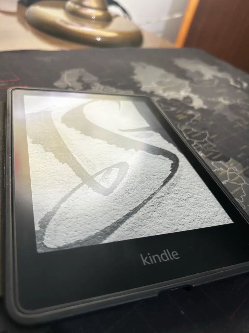Kindle 11ª geração + capa - Foto 3