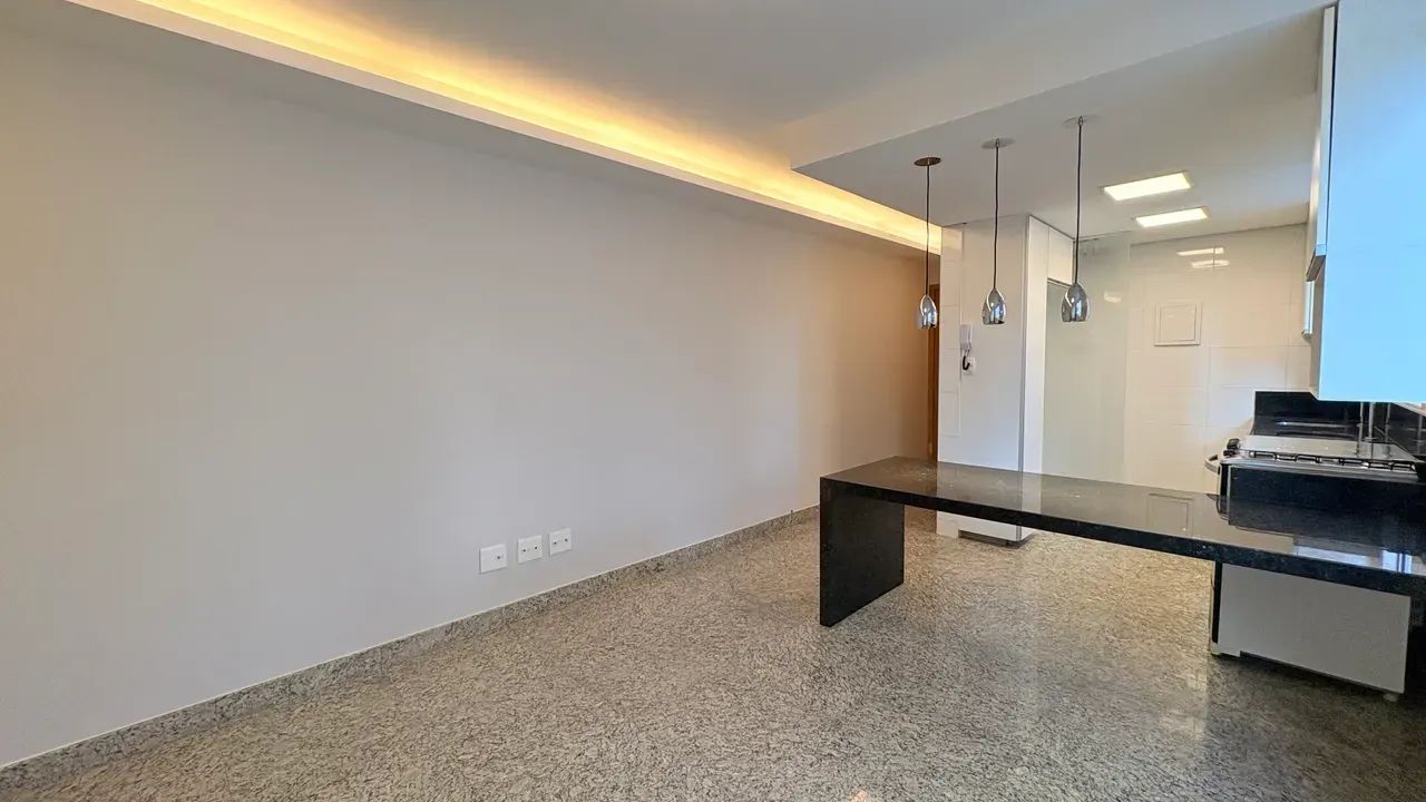 APARTAMENTO A VENDA, 02 QUARTOS, 02 VAGAS