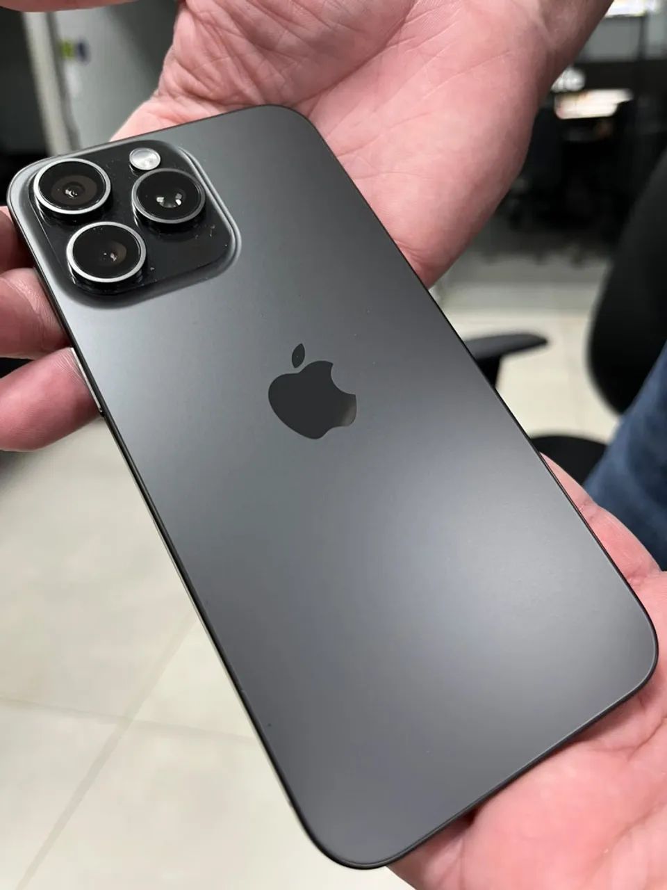 iPhone 15 pro Max - Foto 5