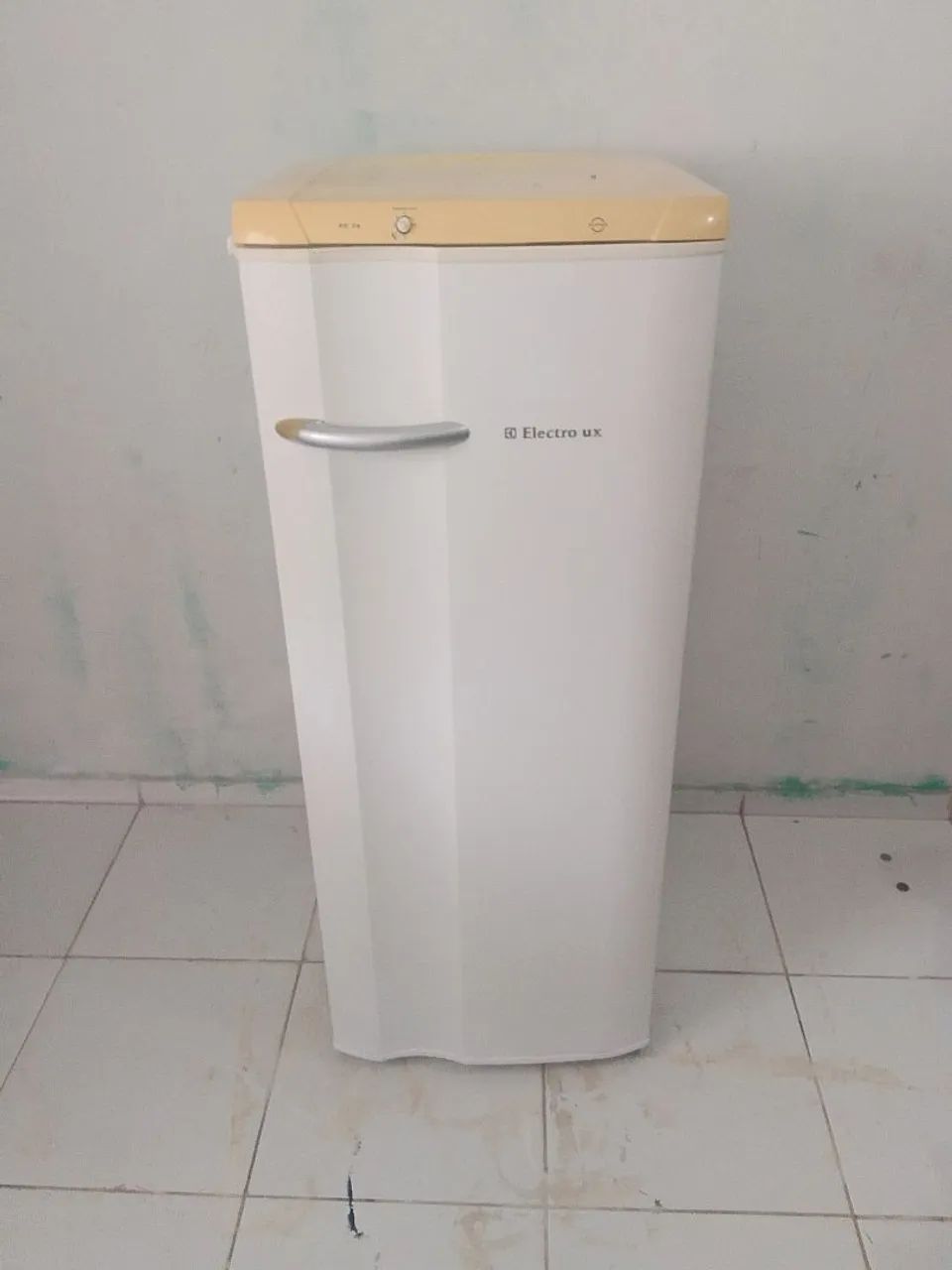 vende-se geladeira Electrolux 