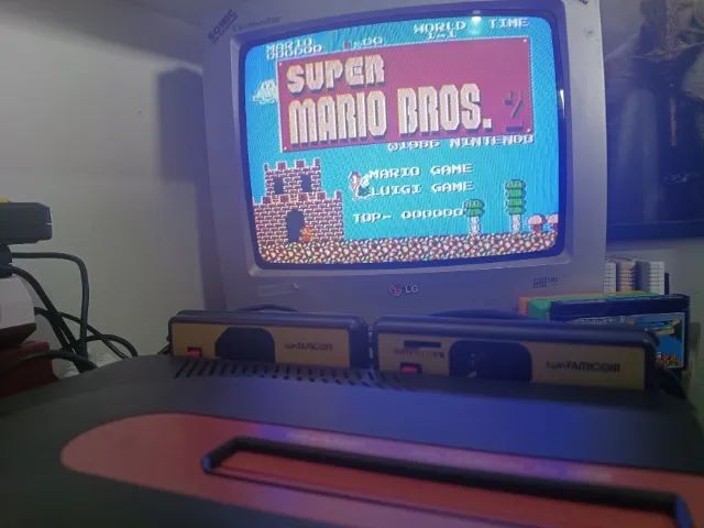 Console Sharp Twin Famicom  Revisado, correia nova, lendo discos perfeitamente. - Foto 2