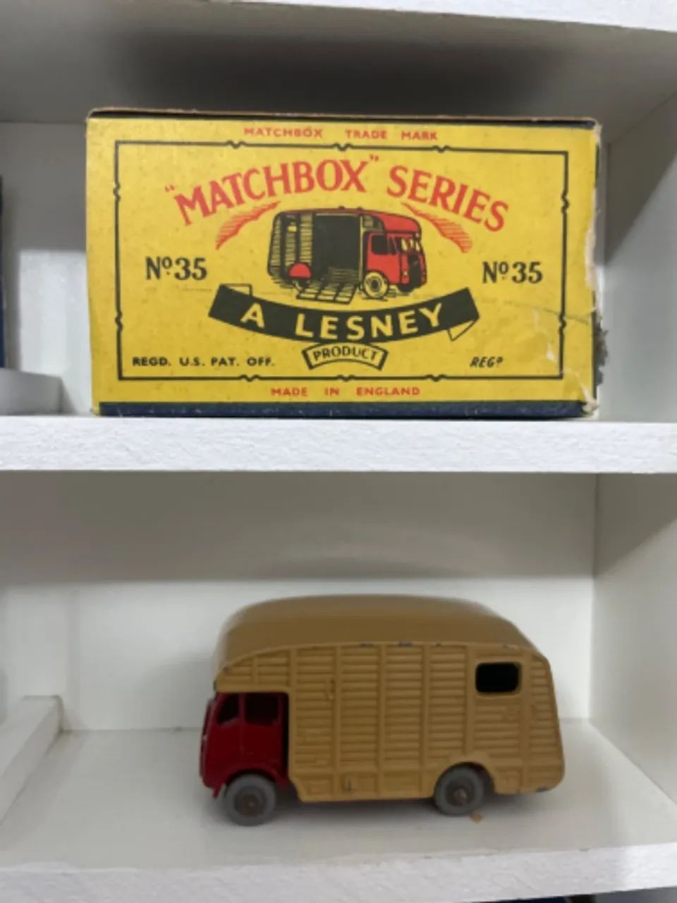 Matchbox Lesney Horse box