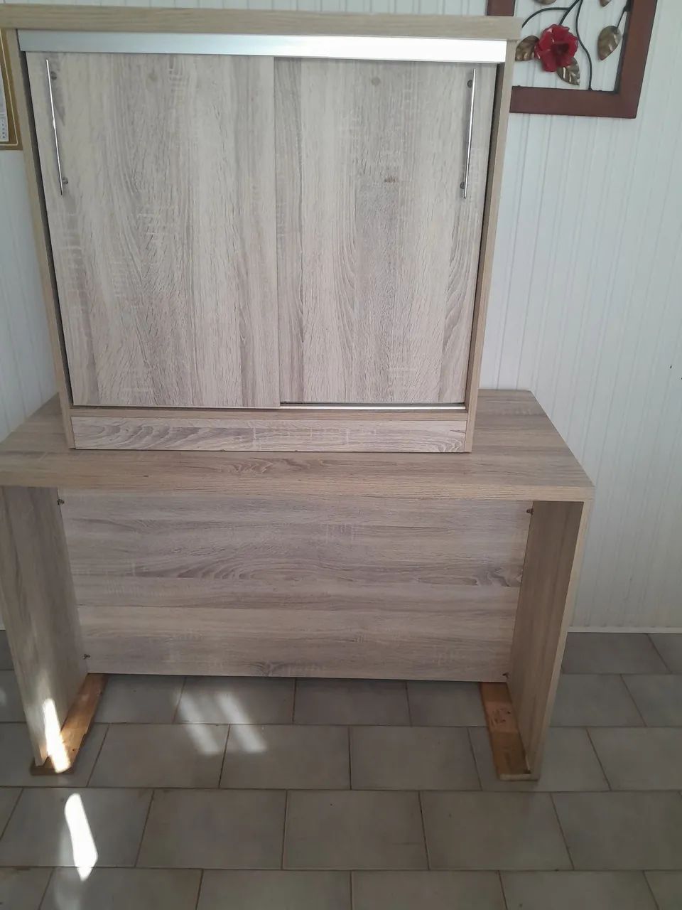 Vende-se uma escrivaninha  para escritório 