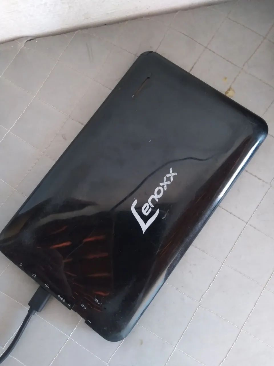 Tablet lenox para retirada de peças 