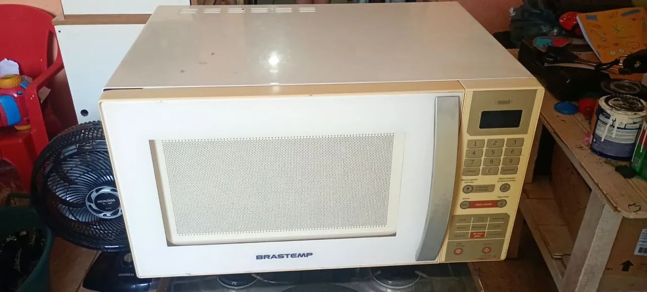 Vendo esse microondas de 30 litros  - Foto 2