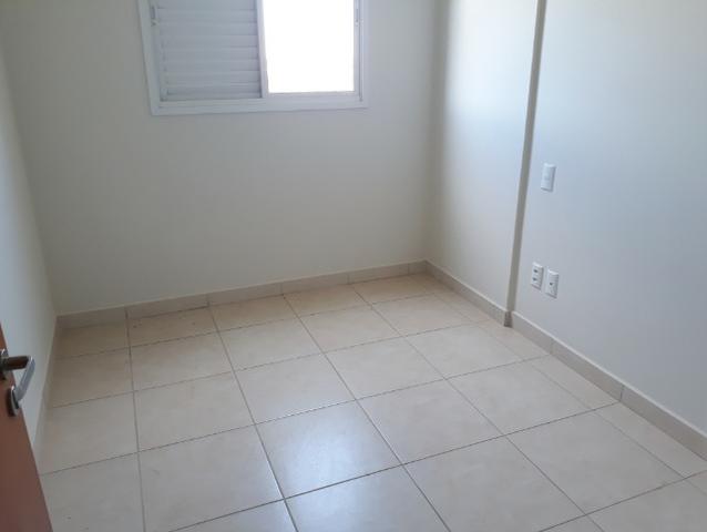 Vendo ao lado do Parque Cascavel apartamento 02 e 03 Quartos - Viva Mais - Foto 13