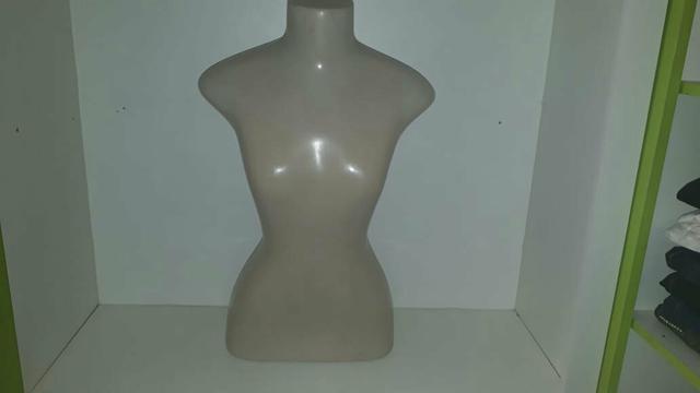 Vendo manequins feminino e masculino - Foto 3