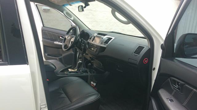 Toyota Hilux 3.0 D 4D SRV - Foto 6