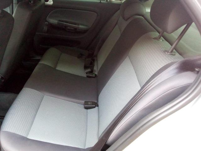 Volkswagen Gol 1.6 Mi 8v Flex 4p Manual g.v - Foto 6