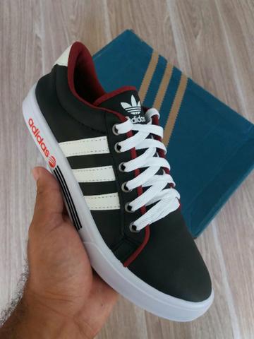 sapatênis adidas