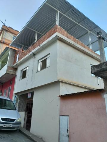 Vendo casa. de. 3 andares em bairro Nova Brasília