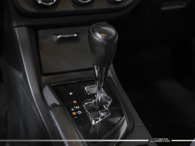 Toyota Corolla GLi 1.8 Flex 16V Aut. - Preto - 2015 - Foto 10