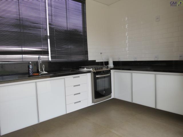 Casa nova e nunca habitada! churrasqueira, piscina, lote diferenciado! - Foto 8