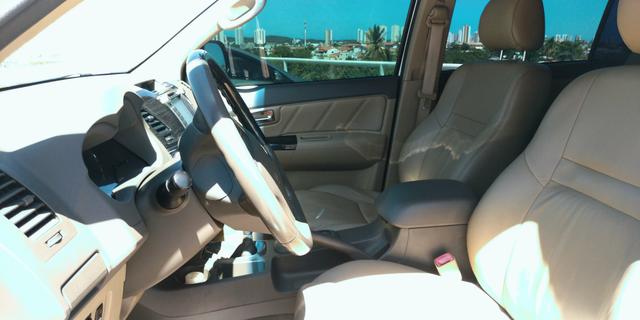 Toyota Hillux SW4 4x4 Diesel - Foto 6
