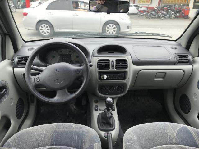 Clio Sed. Privilge Hi-Flex 1.6 16V 4p - Foto 9