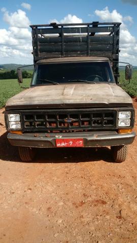 Ford F-4000 1985